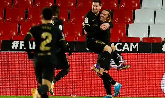 梅西格子双梅开二度，巴萨复活重归争冠行列