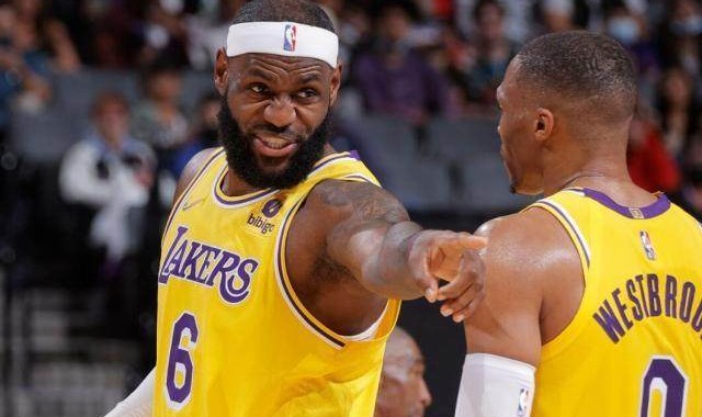 kaiyun-詹皇脚踝伤势已彻底恢复 常规赛蓄力季后赛爆发？