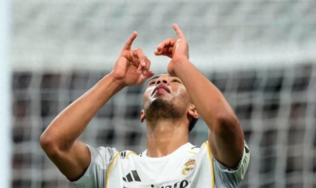 酗酒成性？皇马球星用进球回击场外谣言，更衣室力挺“全勤王”