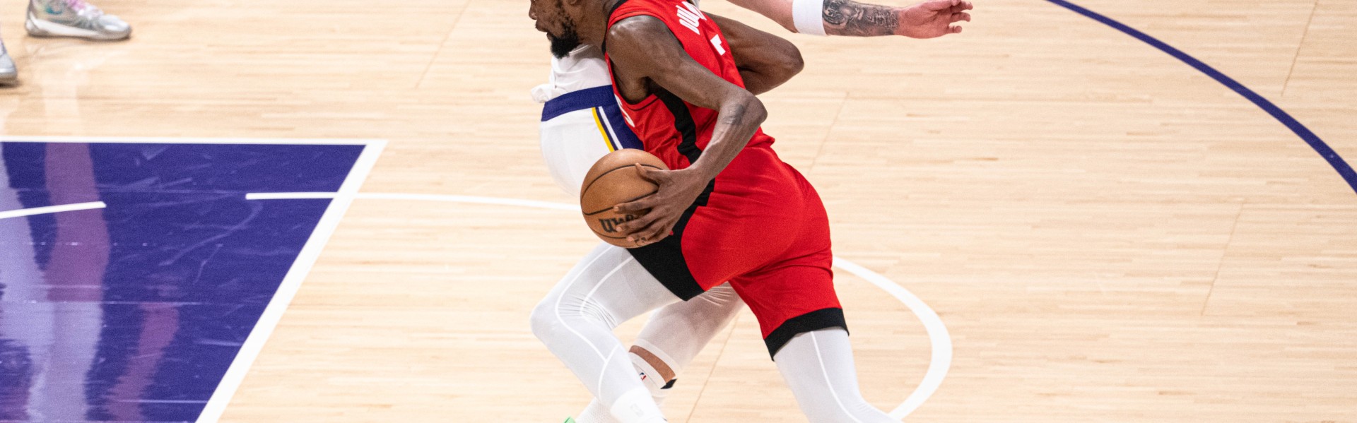 近在咫尺！火箭距西部第二仅差2个胜场 湖人差2.5个！